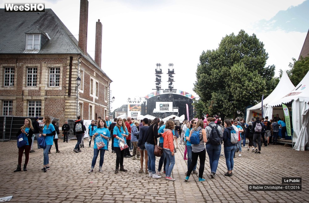 23/48 photos du spectacle Main Square 2016 Ambiance J3