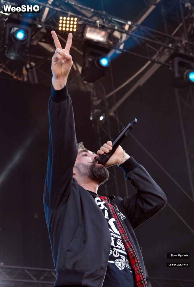 8/24 photos du spectacle Mass Hysteria