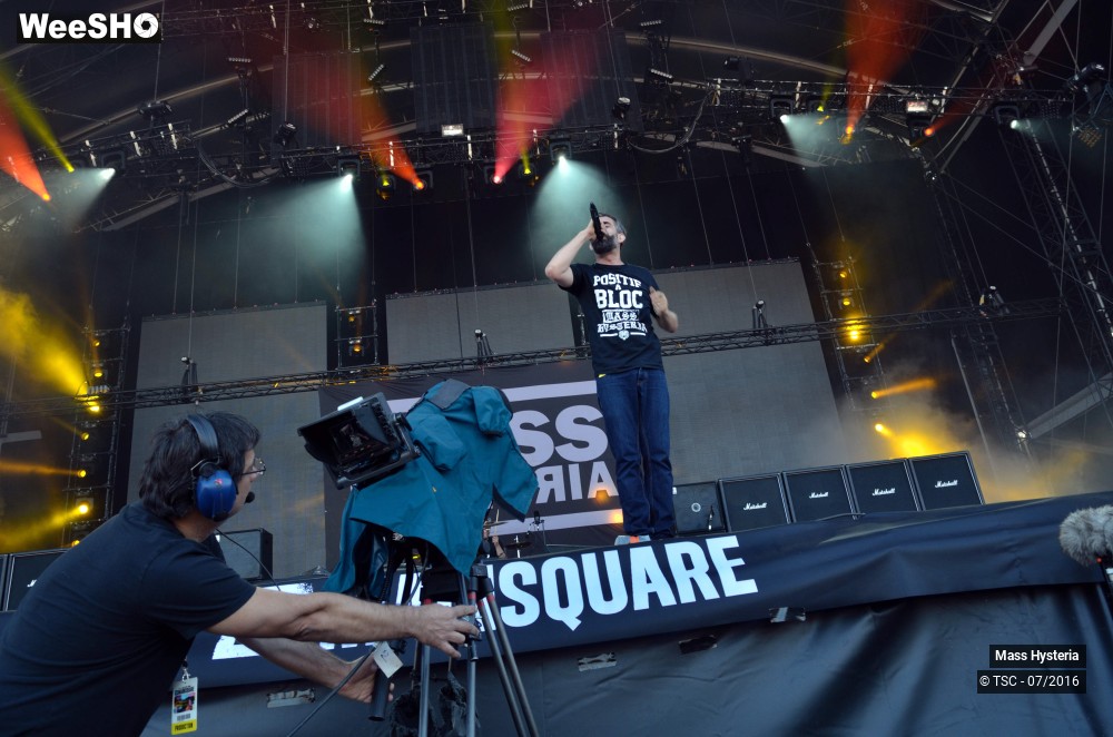 9/24 photos du spectacle Mass Hysteria