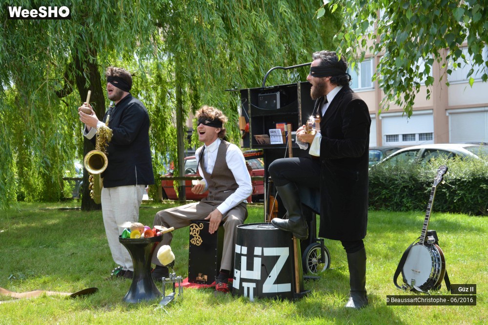 6/19 photos du spectacle Absurd Street Rock
