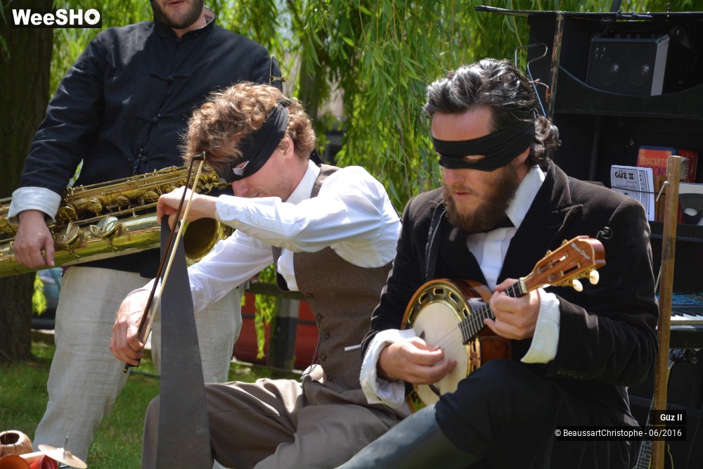 7/19 photos du spectacle Absurd Street Rock