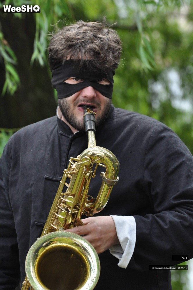 13/19 photos du spectacle Absurd Street Rock