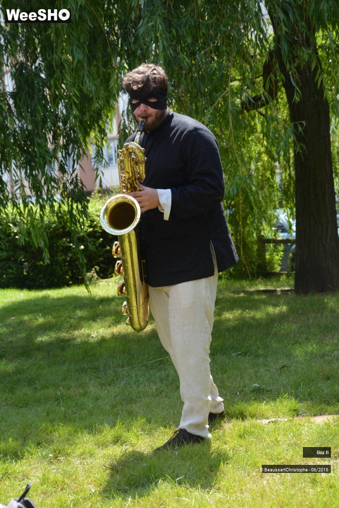 15/19 photos du spectacle Absurd Street Rock