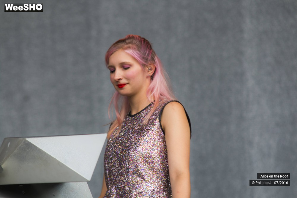 10/12 photos du spectacle Alice on the Roof