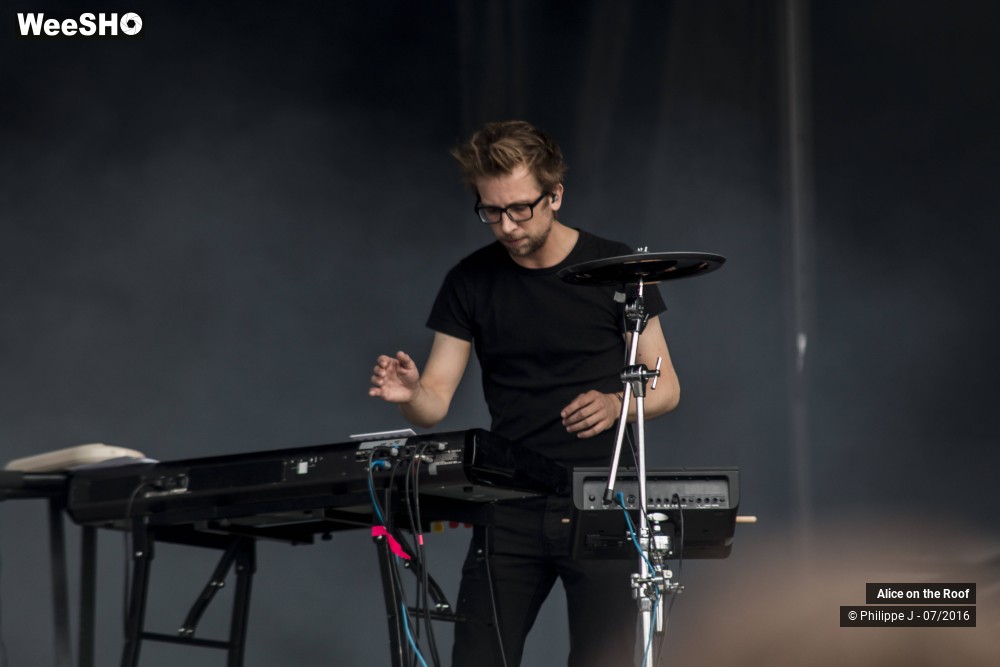 12/12 photos du spectacle Alice on the Roof