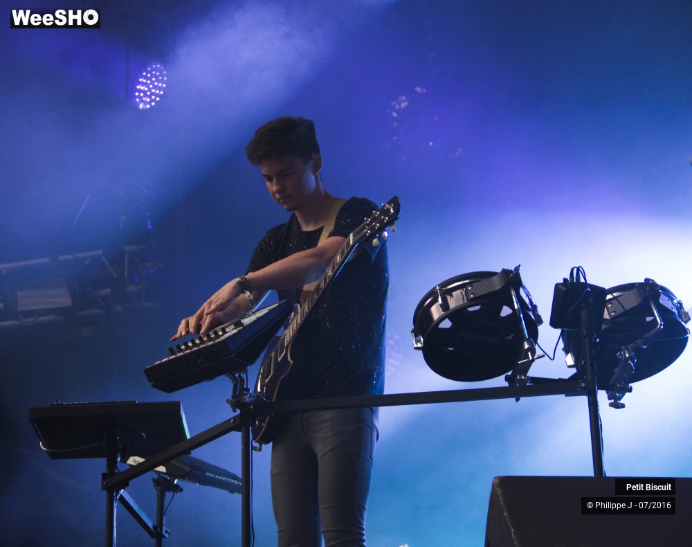 1/9 photos du spectacle Petit Biscuit