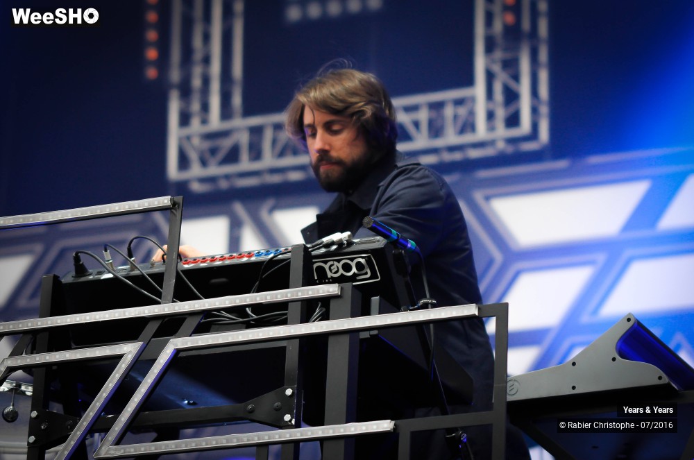 18/37 photos du spectacle Years & Years