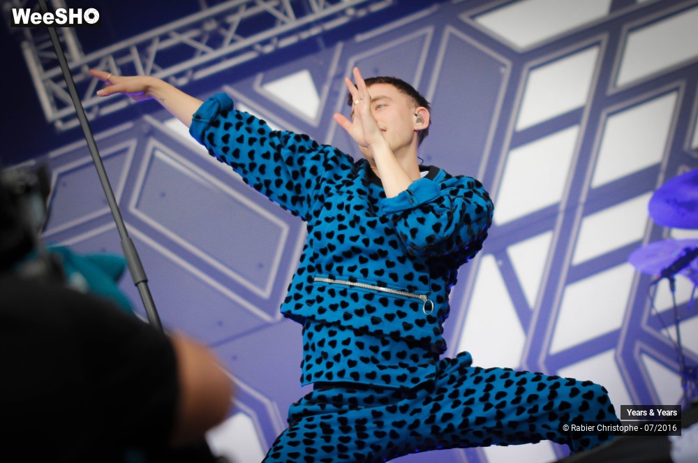 35/37 photos du spectacle Years & Years