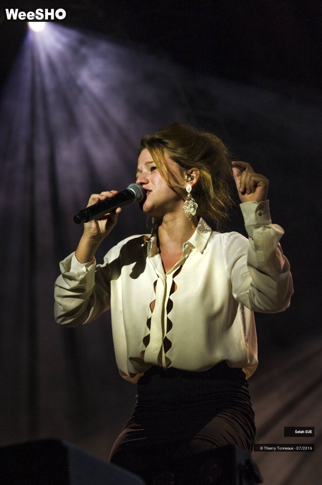 4/34 photos du spectacle Selah Sue