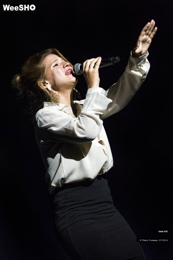 14/34 photos du spectacle Selah Sue