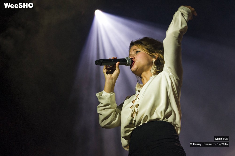 33/34 photos du spectacle Selah Sue