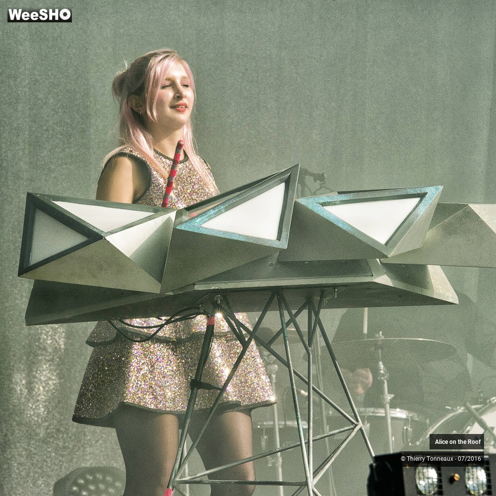 7/15 photos du spectacle Alice on the Roof