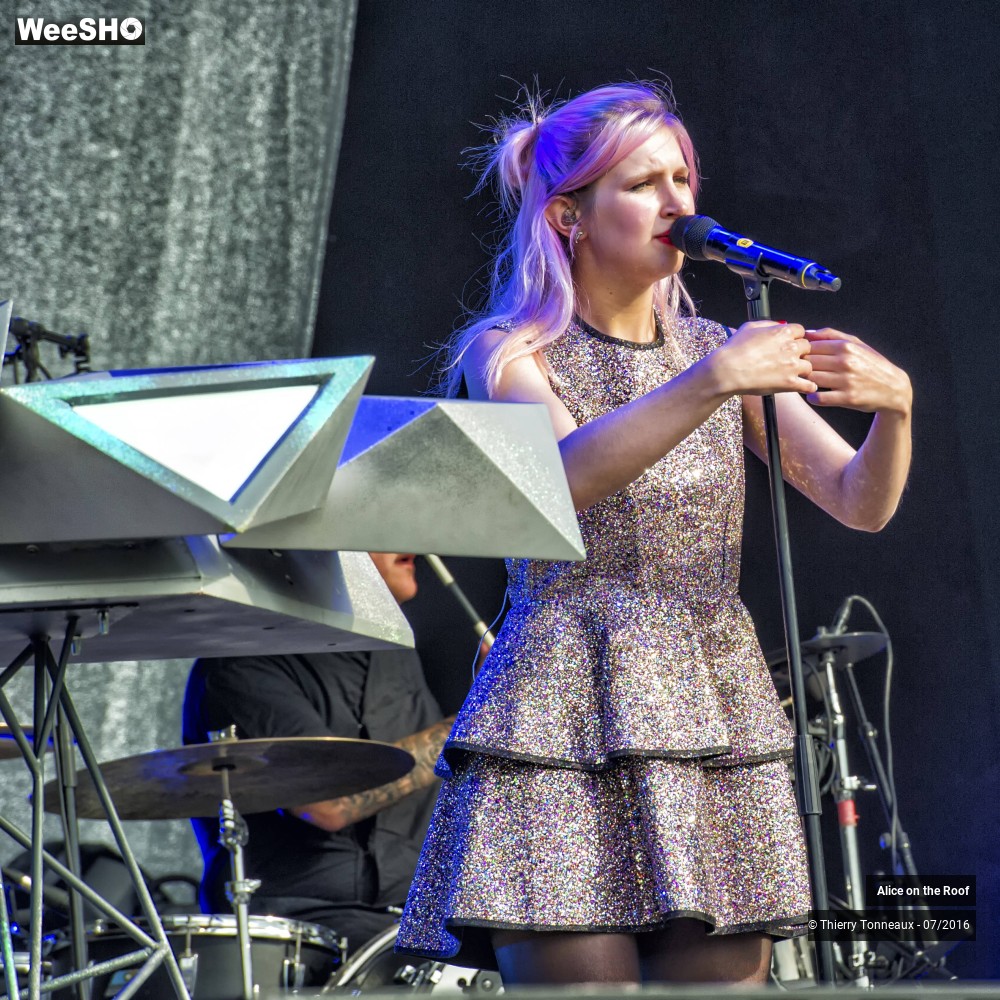 12/15 photos du spectacle Alice on the Roof