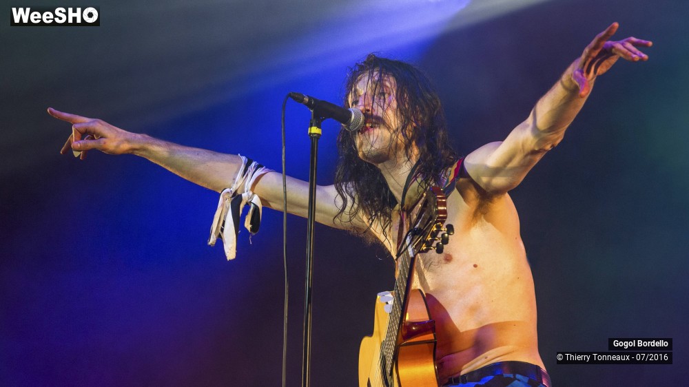 13/50 photos du spectacle Gogol Bordello 2