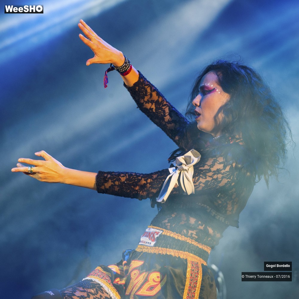 28/43 photos du spectacle Gogol Bordello 1