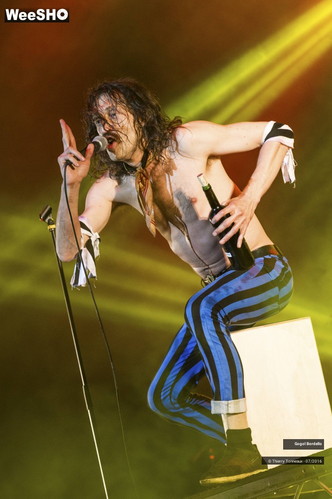 33/43 photos du spectacle Gogol Bordello 1