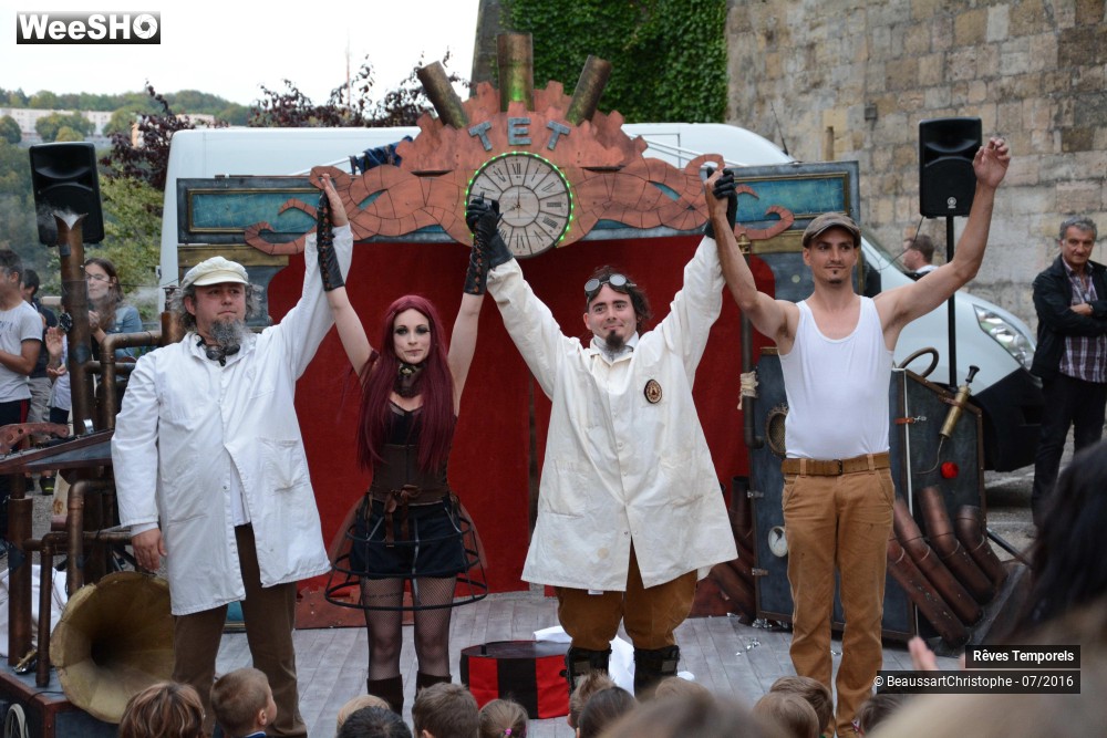 19/29 photos du spectacle Le Théâtre des Expériences Temporelles