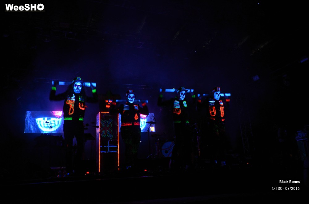 4/19 photos du spectacle Black Bones