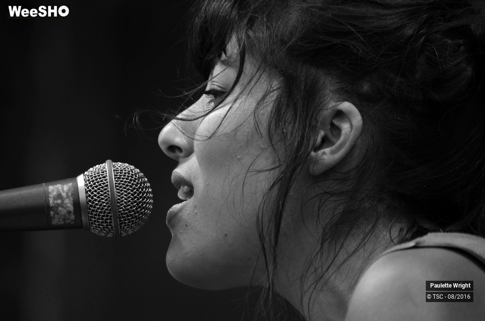26/27 photos du spectacle Paulette Wright