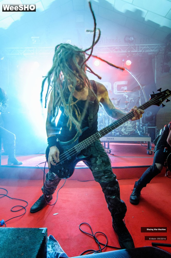 7/11 photos du spectacle Blazing War Machine