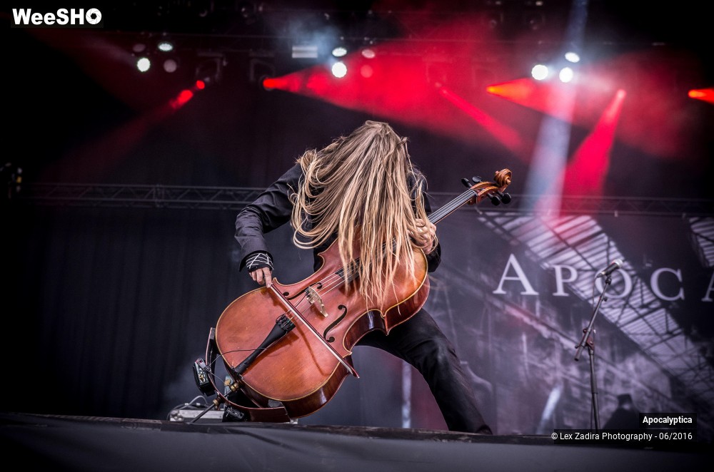 8/9 photos du spectacle Apocalyptica
