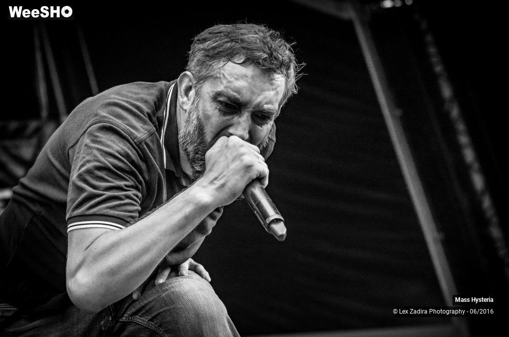 8/10 photos du spectacle Mass Hysteria