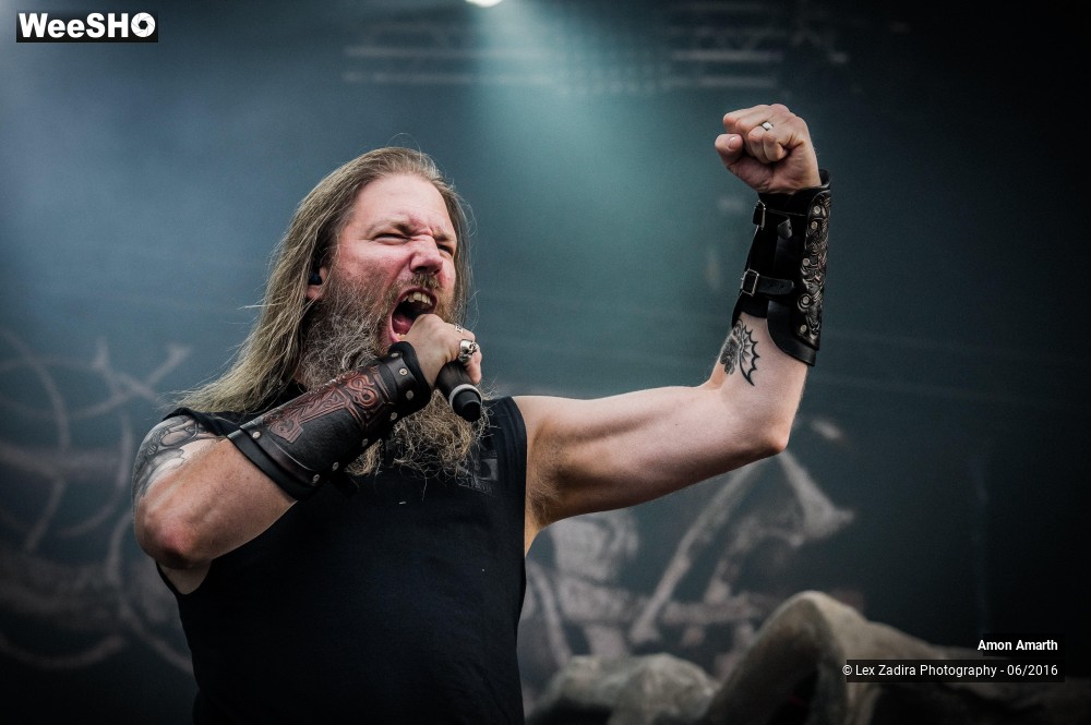 1/17 photos du spectacle Amon Amarth