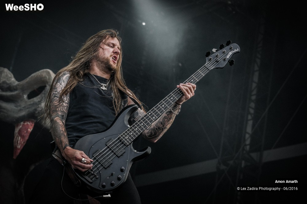 15/17 photos du spectacle Amon Amarth