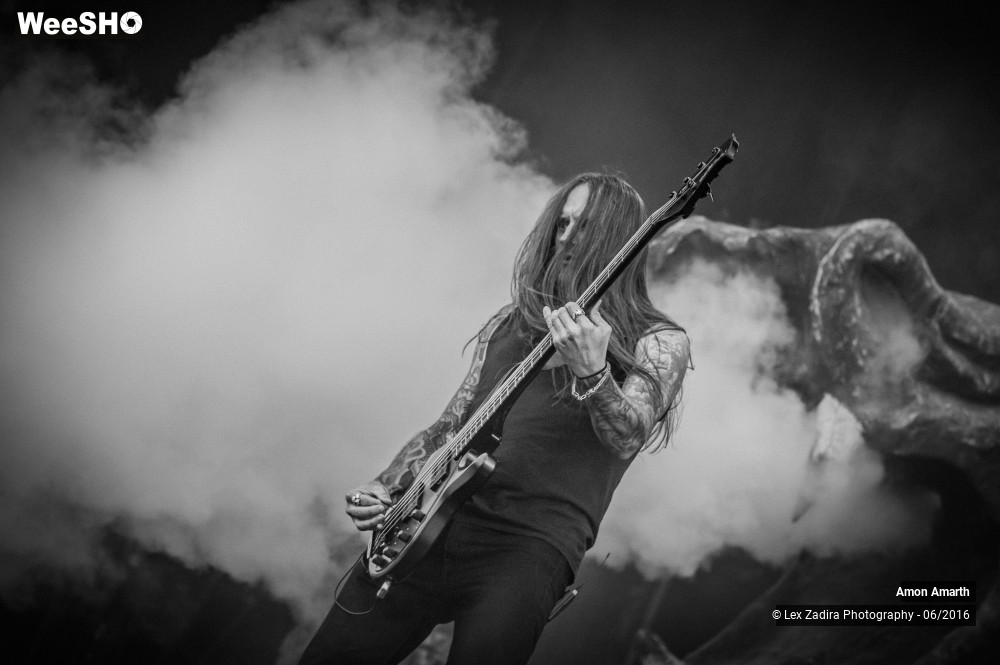17/17 photos du spectacle Amon Amarth