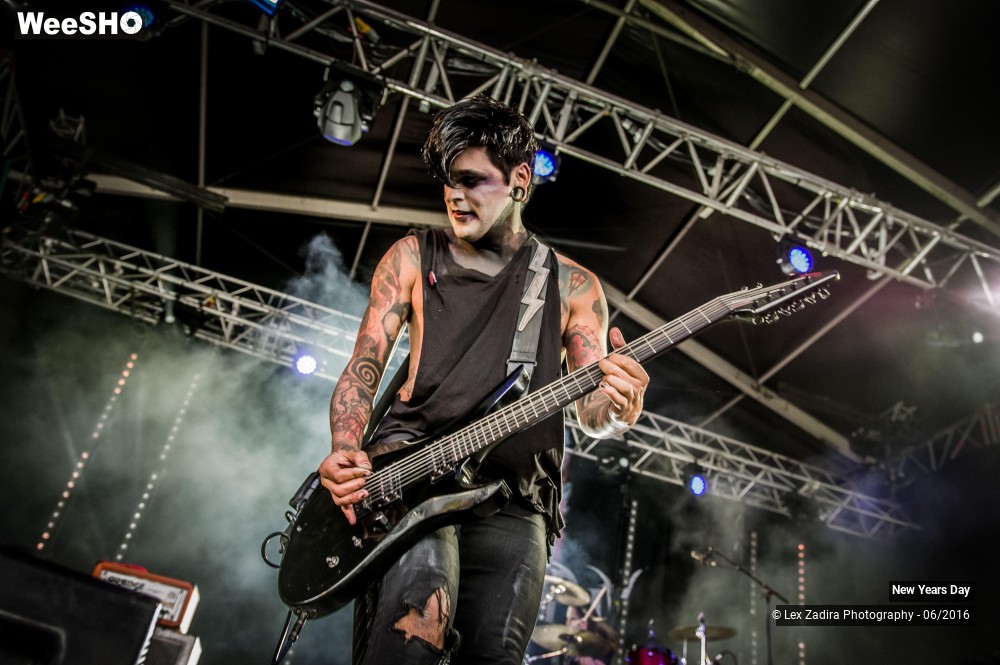 8/13 photos du spectacle New Years Day