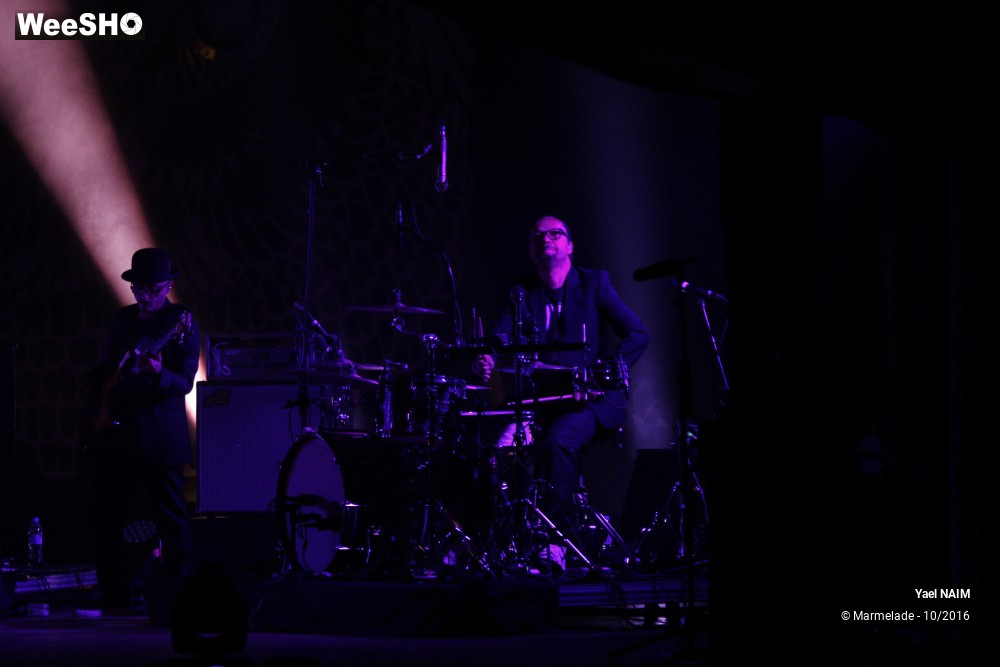 16/40 photos du spectacle Yael Naim