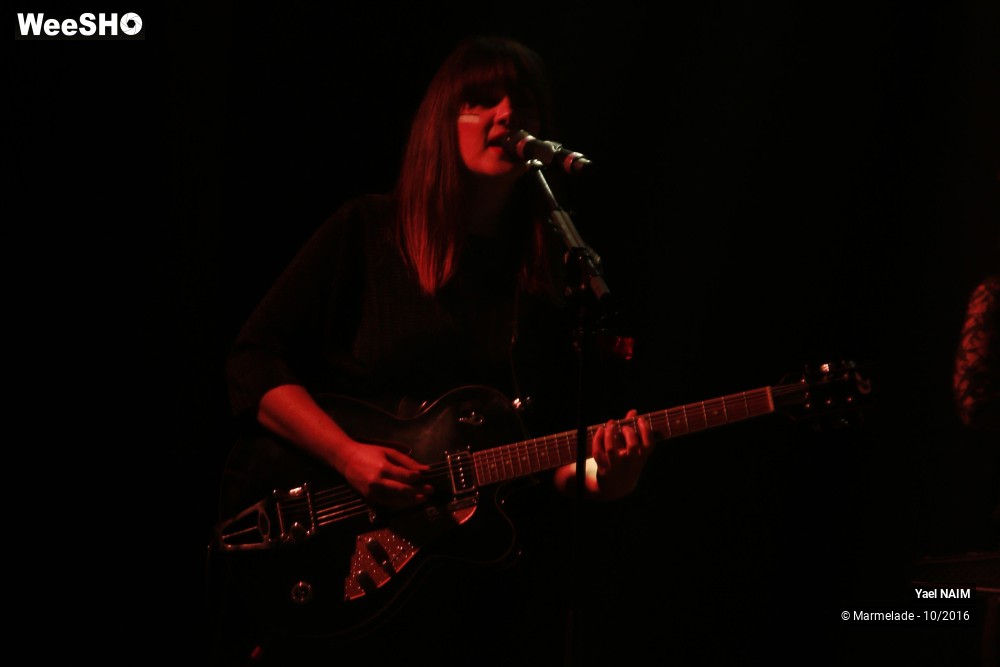 36/40 photos du spectacle Yael Naim