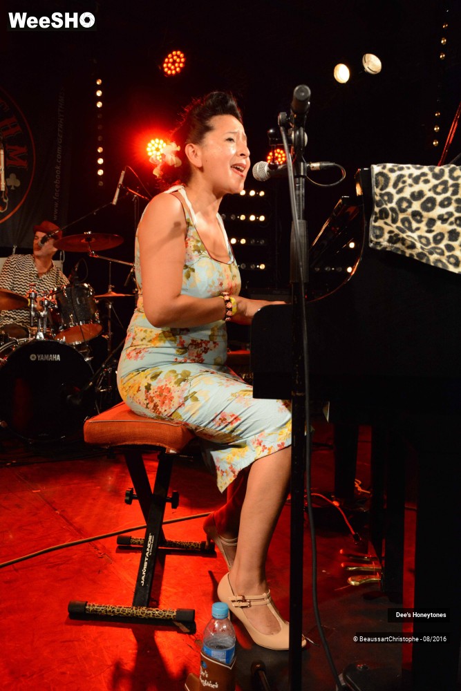8/42 photos du spectacle Dee's Honeytones