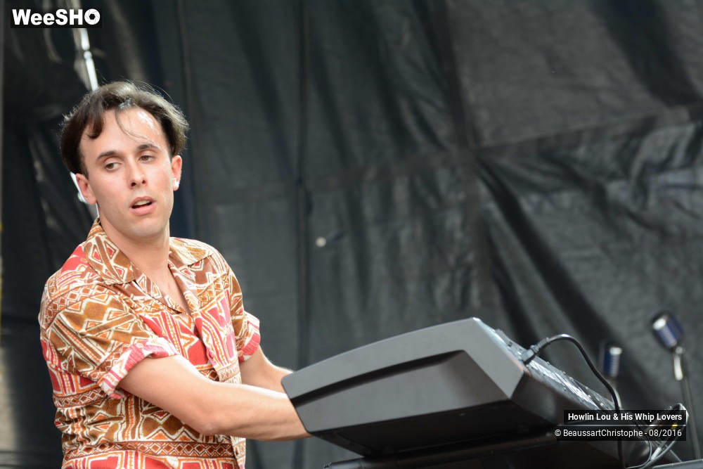 15/31 photos du spectacle Howlin Lou & His Whip Lovers