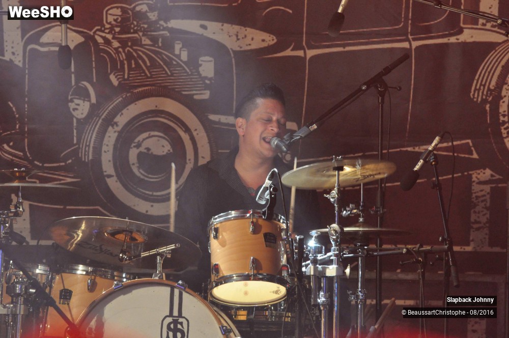 20/25 photos du spectacle Slapback Johnny
