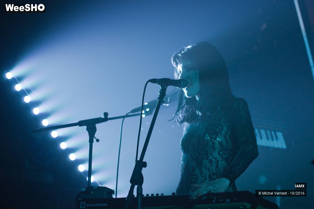 1/23 photos du spectacle IAMX