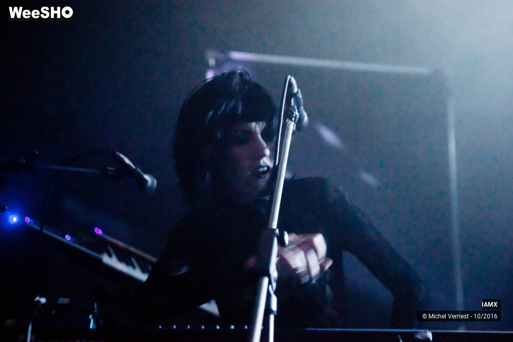 8/23 photos du spectacle IAMX