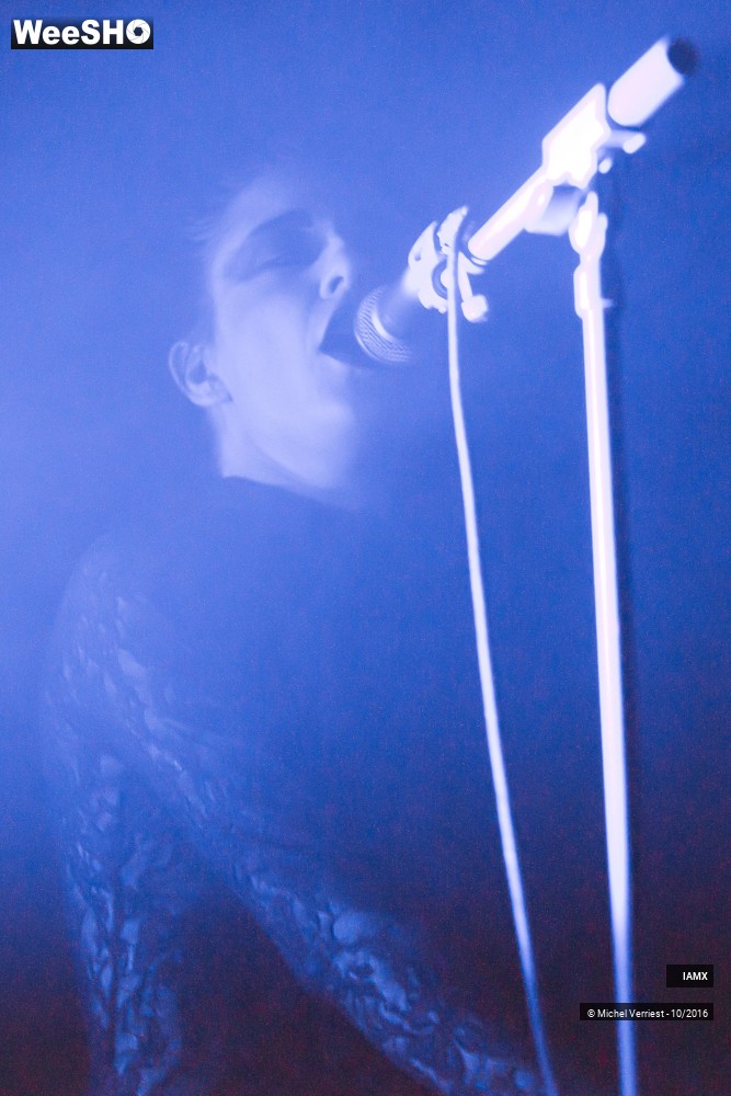 19/23 photos du spectacle IAMX