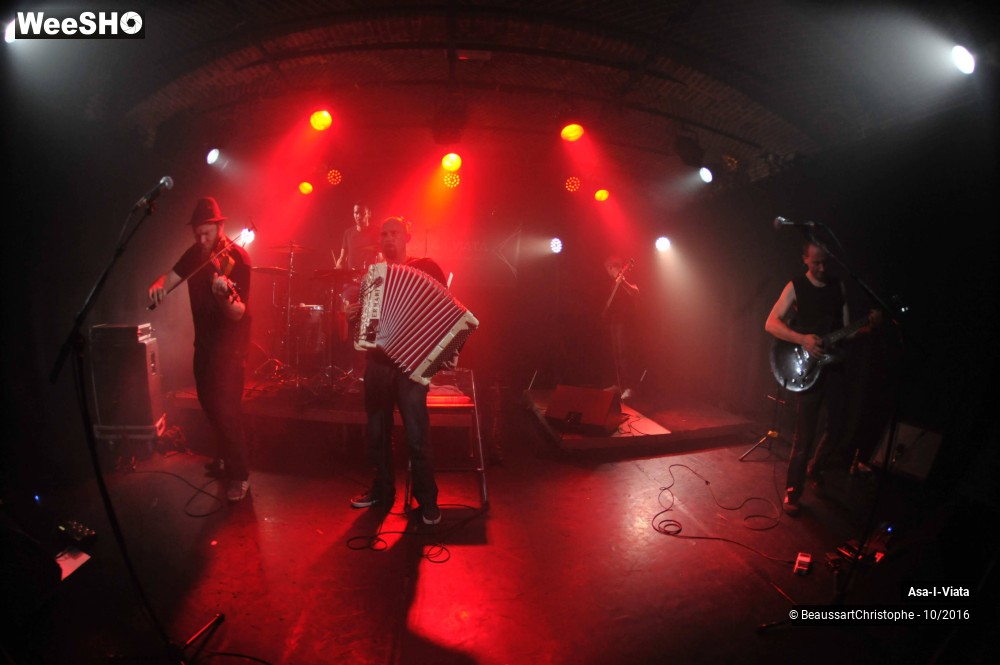 10/27 photos du spectacle Asa-I-Viata
