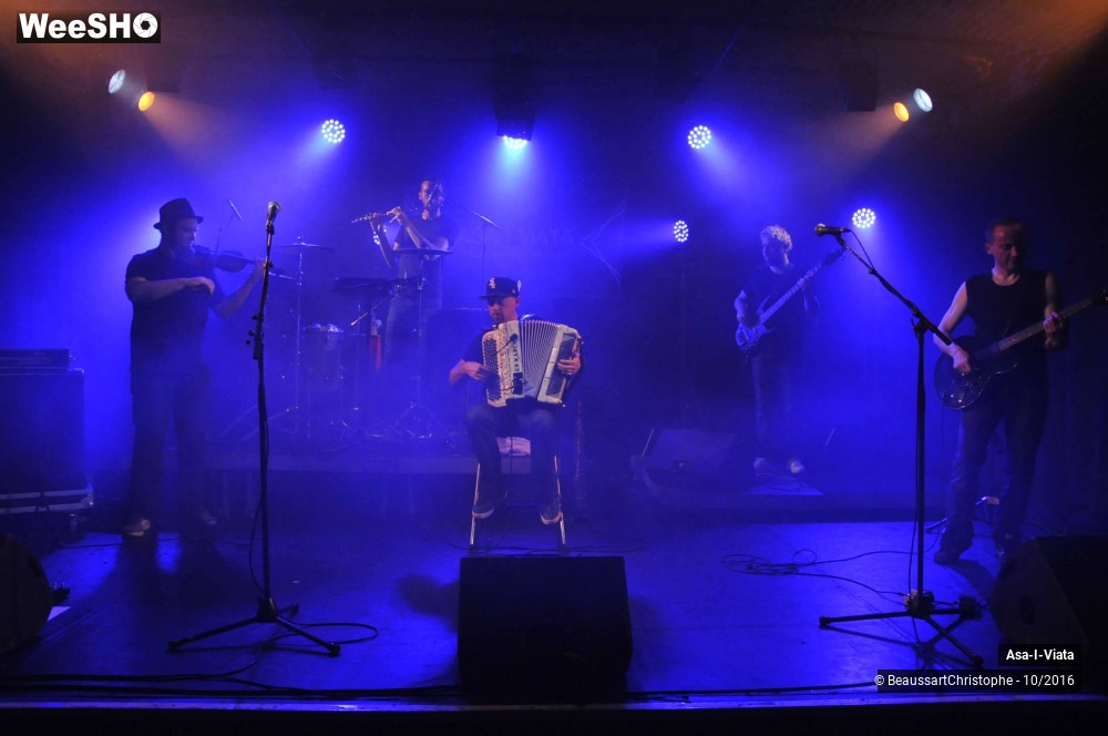 11/27 photos du spectacle Asa-I-Viata