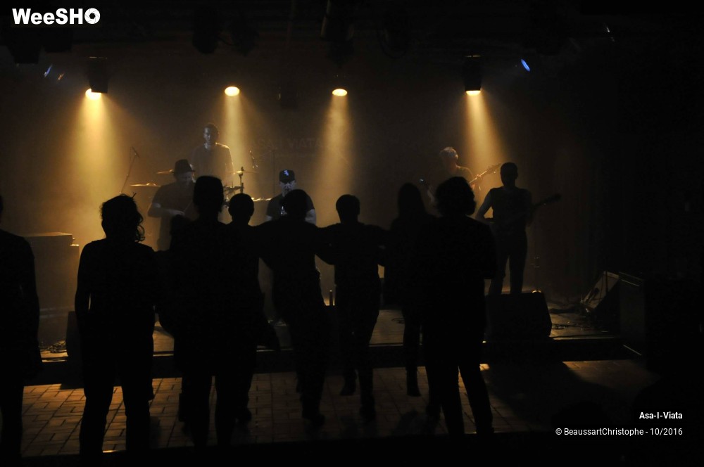23/27 photos du spectacle Asa-I-Viata