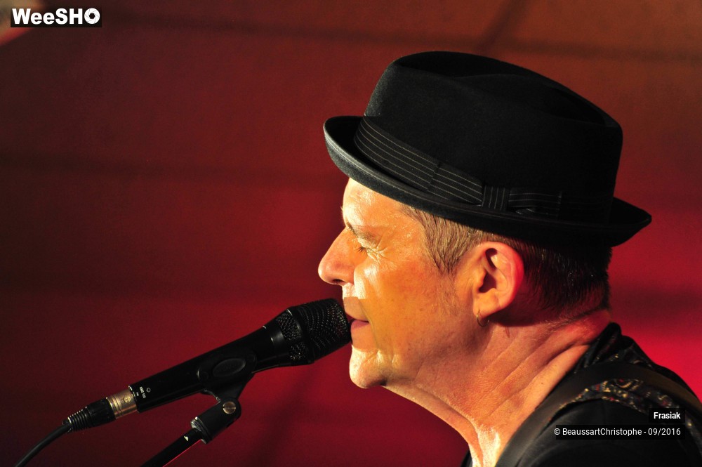 33/37 photos du spectacle  Frasiak