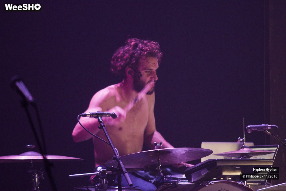 9/20 photos du spectacle Hyphen Hyphen