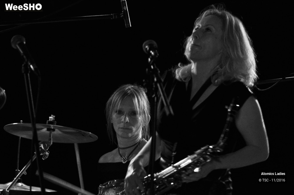 1/22 photos du spectacle Atomics Ladies