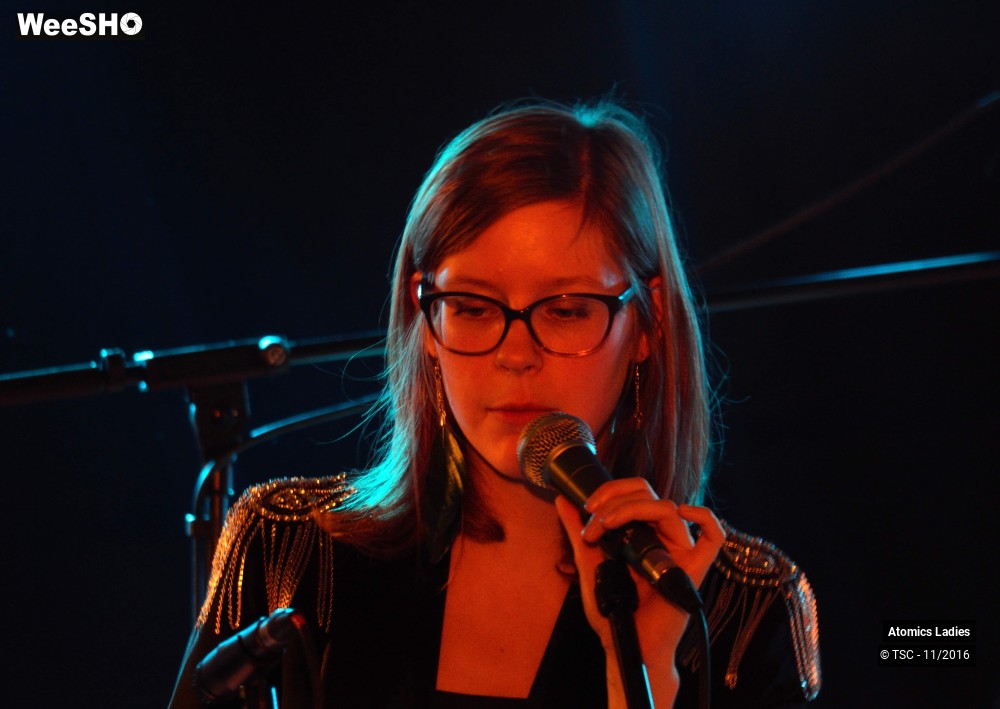 18/22 photos du spectacle Atomics Ladies