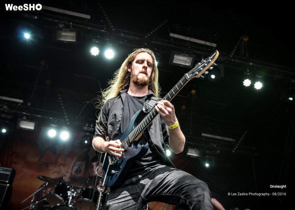8/15 photos du spectacle Onslaught