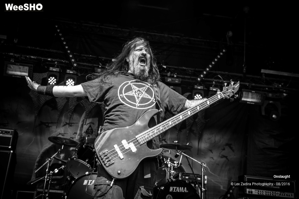 10/15 photos du spectacle Onslaught