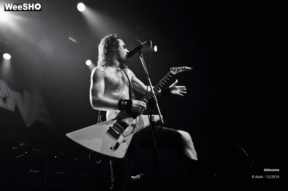 1/18 photos du spectacle Airbourne