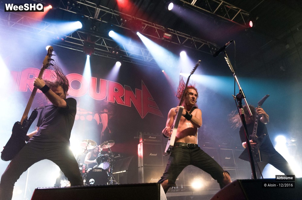 2/18 photos du spectacle Airbourne