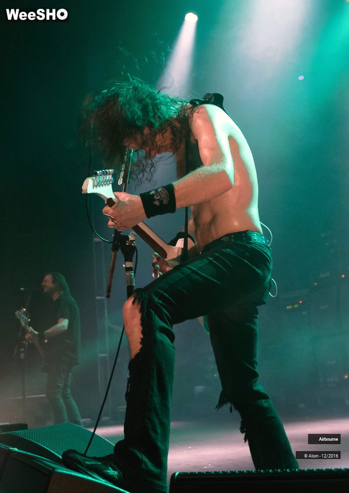 3/18 photos du spectacle Airbourne